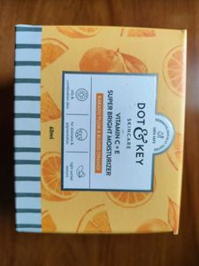 Dot & Key Super Bright Moisturizer