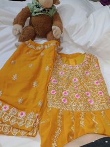 Girl Nayra Cut Suit With Plazo