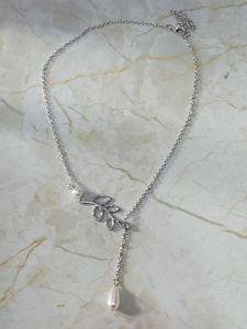 Pearl &amp; Leaf Silver Necklace