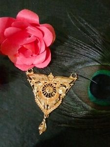 Gold Finish Pendant locket,city primium