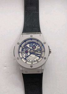 Hublot Watch - Stylish Timepiece