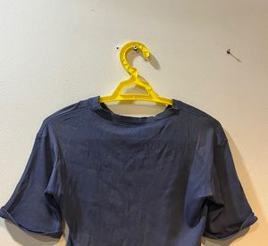 Levi&#39;s Cropped Tee