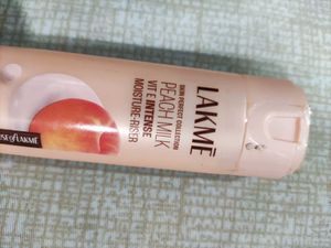 Lakme Peach Moisturizer