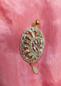DESIGNER STONE PENDANT