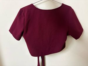 Burgundy tie Crop Top