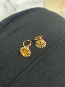 Elegant Gold Jhumka Earrings