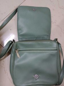 Stylish Green Crossbody Bag