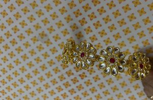 Golden hair band
