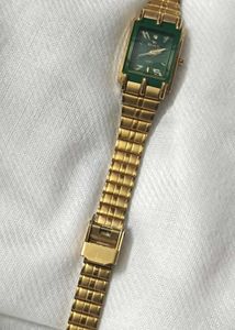 Elegant Gold Watch QUARTZ