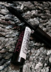 Huda Beauty Mascara