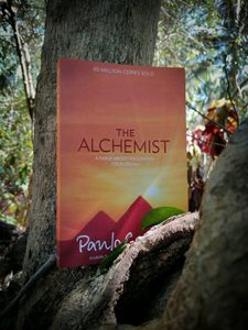 🆕️ The Alchemist By Poulo Coelho New Paperback