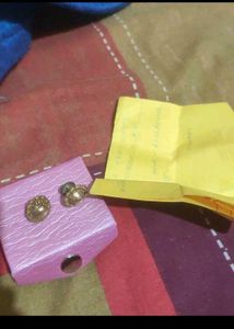 Gold Studs Earing With Bill