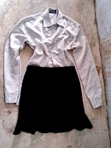 Korean Mini Skirt Whith Shirt