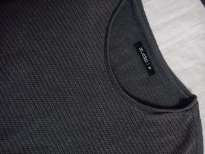 SALE! ZUDIO Knit Tshirt Crew Neck