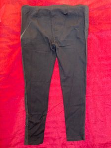 Stylish Black Leggings