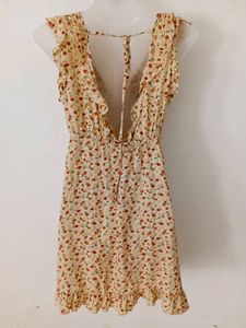 BEAUTIFUL FLORAL RUFFLE DRESS