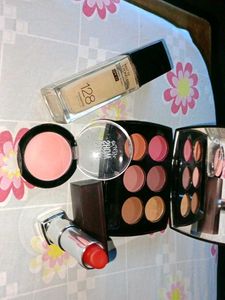 MAKEUP combo kit