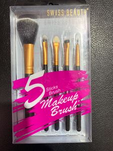 MAKEUP BRUSHES