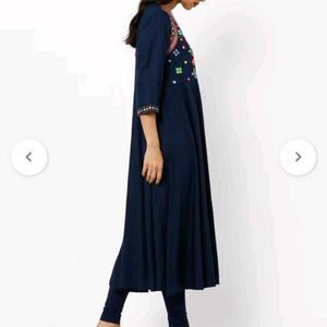 Avaasa Anarkali Kurta