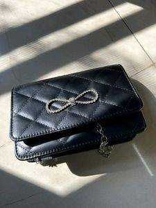 Styli Black Quilted Shoulder Bag