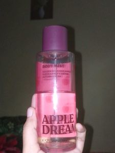 PINK Apple Dream Body Mist