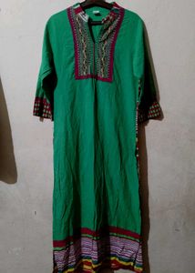 Green Embroidered Kurta 🔖