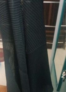 Elegant Black Crinkle Hijab