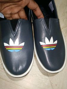 CASUAL FOOTWEAR SIZE UK 8, 8.5,