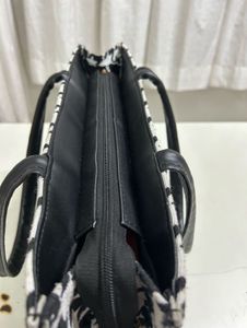 Houndstooth Tote Bag