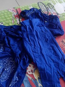 Blue Printed Kurta Set With Leggi
