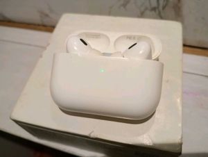 Apple Gen 2 Pro Earbuds 🎧✨(1st Mastercopy)