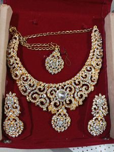 Artificial daimond set