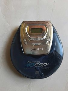 2 Cd Walkman Players