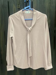 Elegant Tie-Neck Blouse