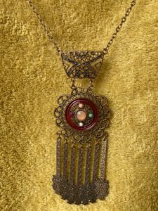 Vintage-Style Statement Necklace