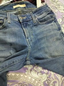 Levi&#39;s 711 Skinny Jeans