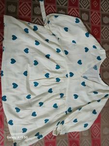 Trendy White Heart-Print Top