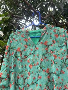 Kurta Top &amp; Shawl