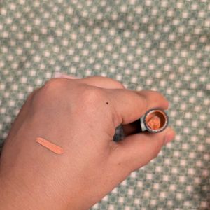 House of Makeup Foundation