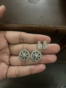 Earings