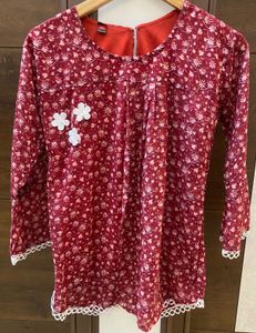Floral Trending Tops For Sale 🌸Each 349 Rs