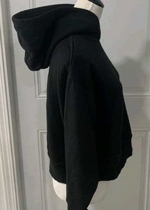 Zara Size  Medium Black Crop Top Hoodie Sweatshirt