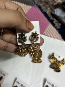 8 Combo Earring