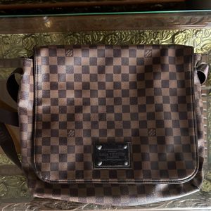 Louis Vuitton Messenger Bag Monogram Print