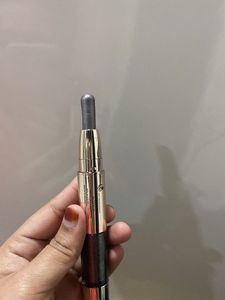 Iconic London Glaze Crayon onyx shade