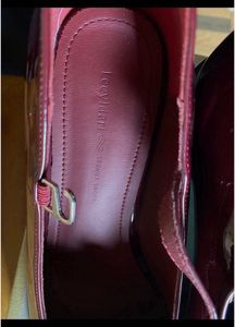✨ Chic Burgundy Block Heels ✨ 🍓