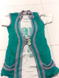 White T-Shirt with Sea Green Coatey – Elegant Look