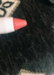 My glamm Lip Crayon