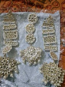 Bridal Kundal Earrings Set