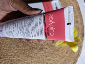 Epishine Skin Lightning Face Wash